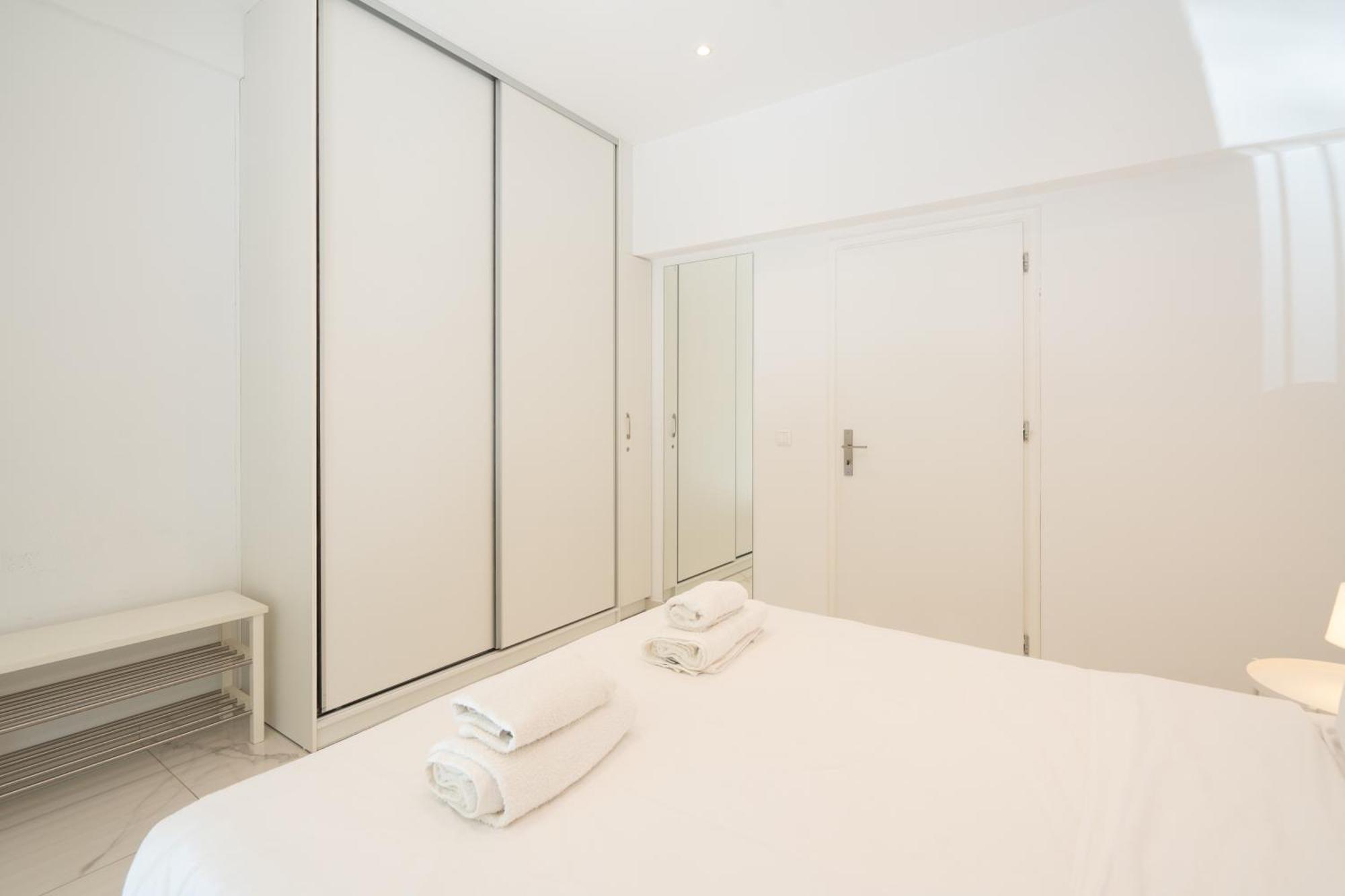 Sophisticated Modern Apt In Athens Center Buitenkant foto