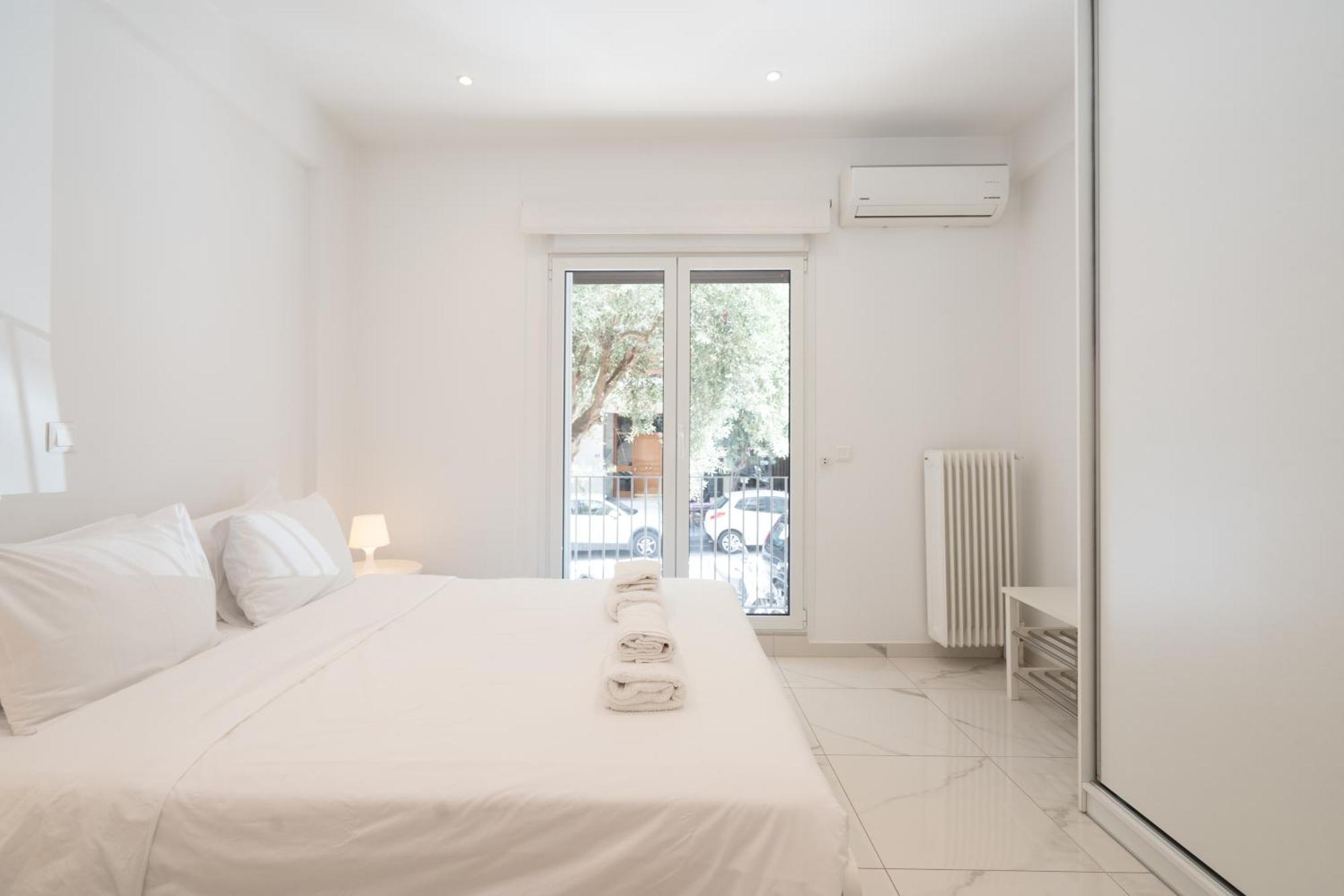 Sophisticated Modern Apt In Athens Center Buitenkant foto